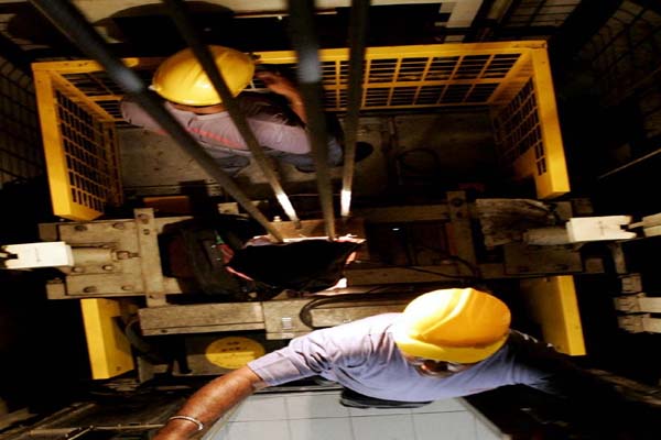 Service-Lift-Tangerang.jpg